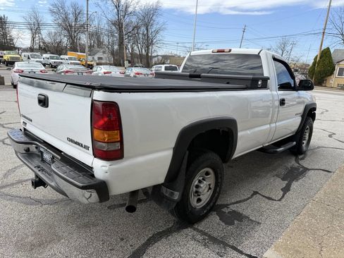 Used 2002 Chevrolet Silverado 2500 2WD Regular Cab image 9