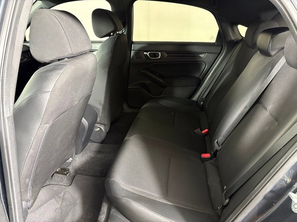 Used 2025 Honda Civic Sport image 39