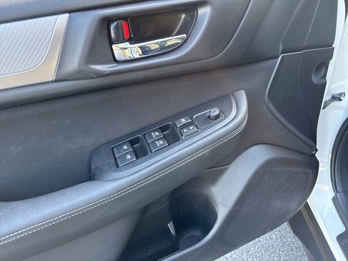 Used 2019 Subaru Outback 2.5i Premium w/ Popular Package #2 image 9