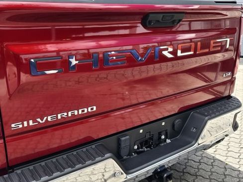 Used 2024 Chevrolet Silverado 1500 LTZ w/ Technology Package AWD/4WD image 10