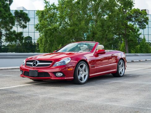 Used 2011 Mercedes-Benz SL 550 image 3