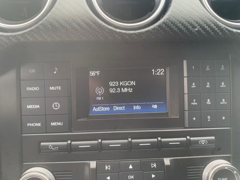 Used 2018 Ford Mustang Coupe RWD image 14