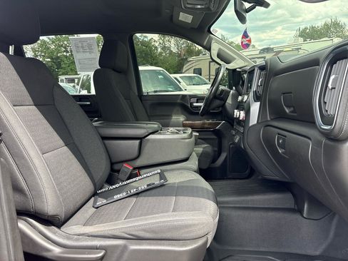 Used 2021 GMC Sierra 2500 SLE w/ SLE Value Package; AWD/4WD image 16