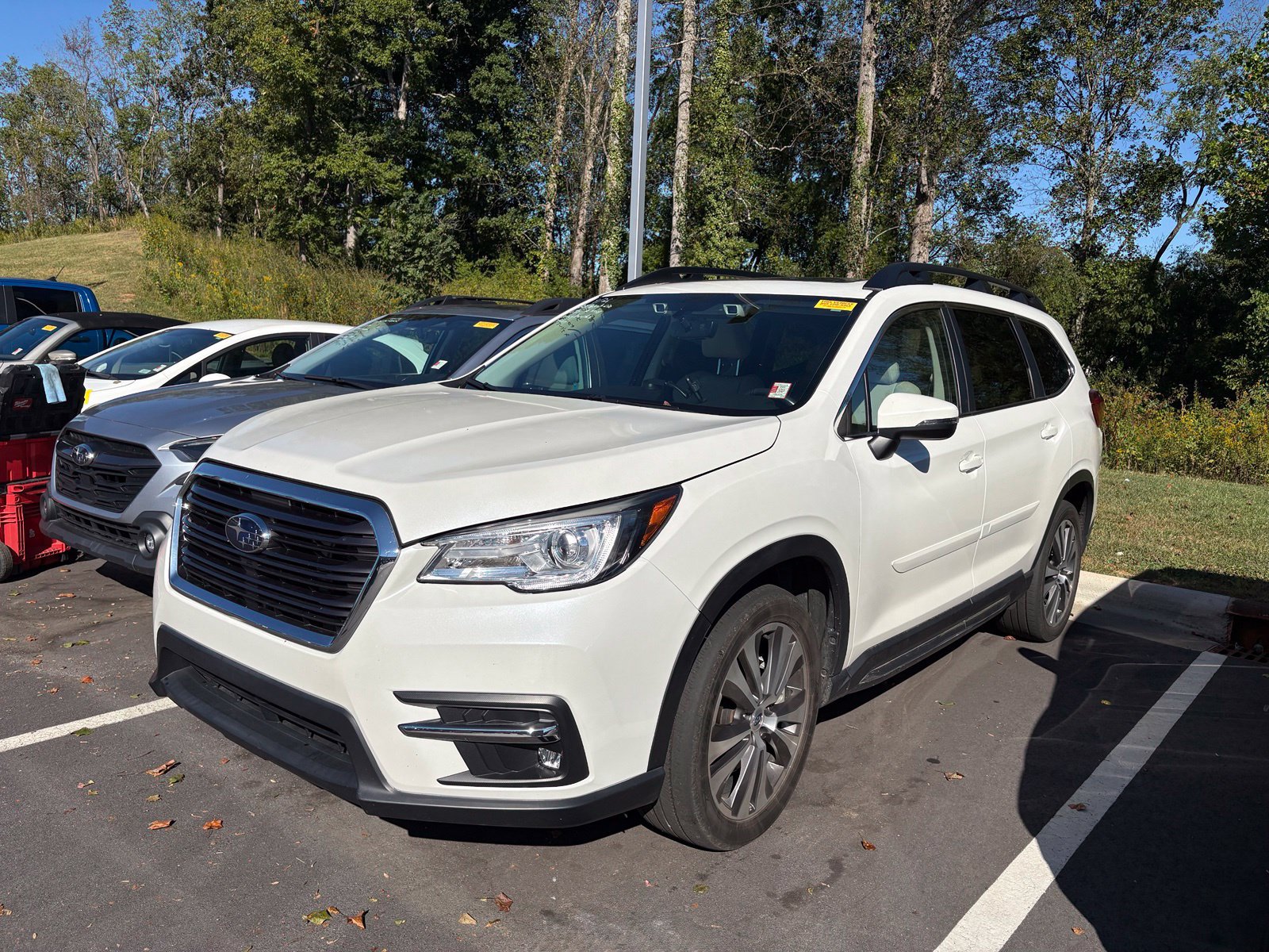 Used 2022 Subaru Ascent Limited w/ Technology Package AWD/4WD image 3