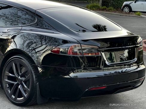 Used 2022 Tesla Model S Plaid image 15