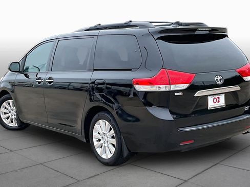 Used 2011 Toyota Sienna Limited w/ Premium Pkg AWD/4WD image 10