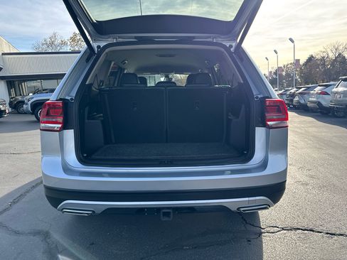 Used 2019 Volkswagen Atlas SE w/ Towing Package image 14