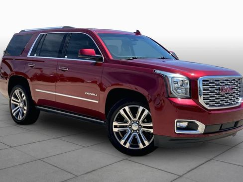 Used 2018 GMC Yukon Denali w/ Denali Ultimate Package AWD/4WD image 3