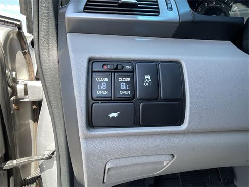 Used 2011 Honda Odyssey EX-L image 18
