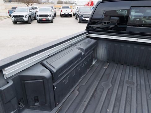 Used 2023 Nissan Titan Platinum Reserve w/ Moonroof Package image 18