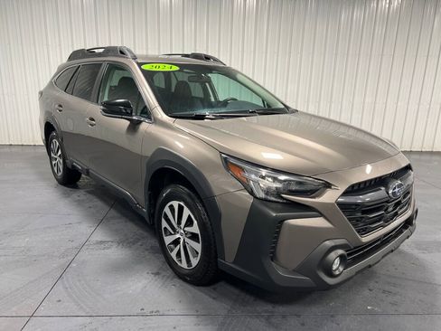 Used 2024 Subaru Outback Premium image 16