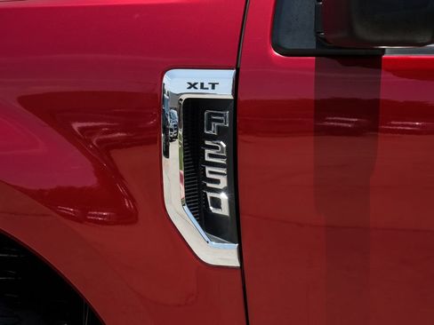 Used 2019 Ford F250 XLT w/ XLT Value Package AWD/4WD image 49