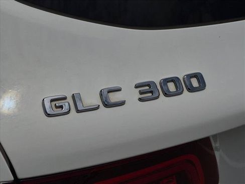 Used 2021 Mercedes-Benz GLC 300 image 22