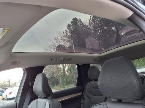 New 2025 Volvo EX90 Ultra AWD/4WD image 10