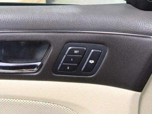 Used 2010 Hyundai Genesis 4.6 image 20