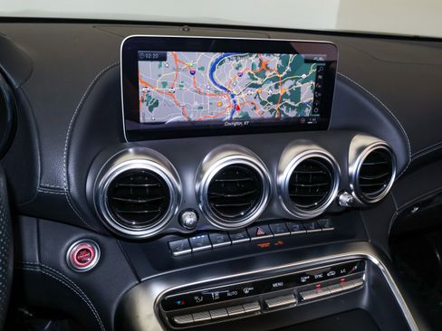 Used 2021 Mercedes-Benz AMG GT Roadster image 24