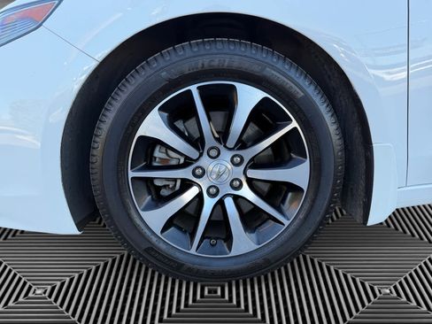 Used 2017 Acura TLX w/Technology Pkg image 9