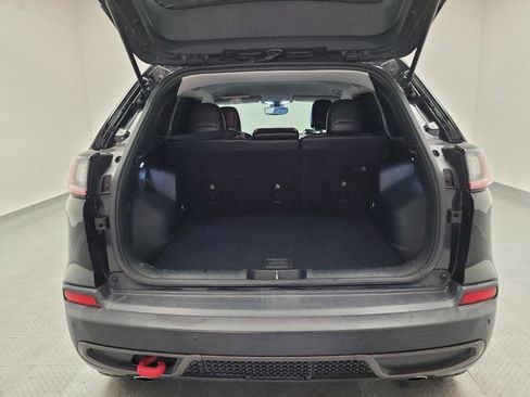 Used 2019 Jeep Cherokee Trailhawk AWD/4WD image 29