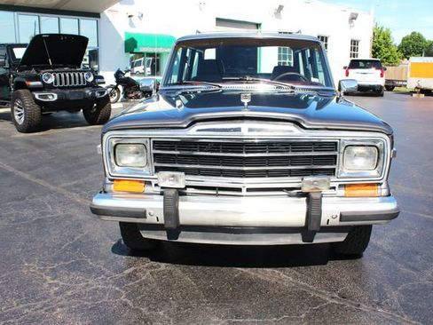 Used 1990 Jeep Grand Wagoneer AWD/4WD image 16