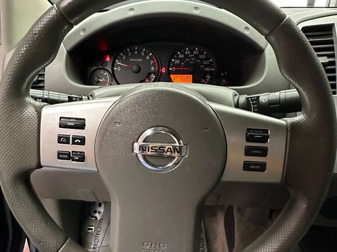 Used 2018 Nissan Frontier SV RWD image 14