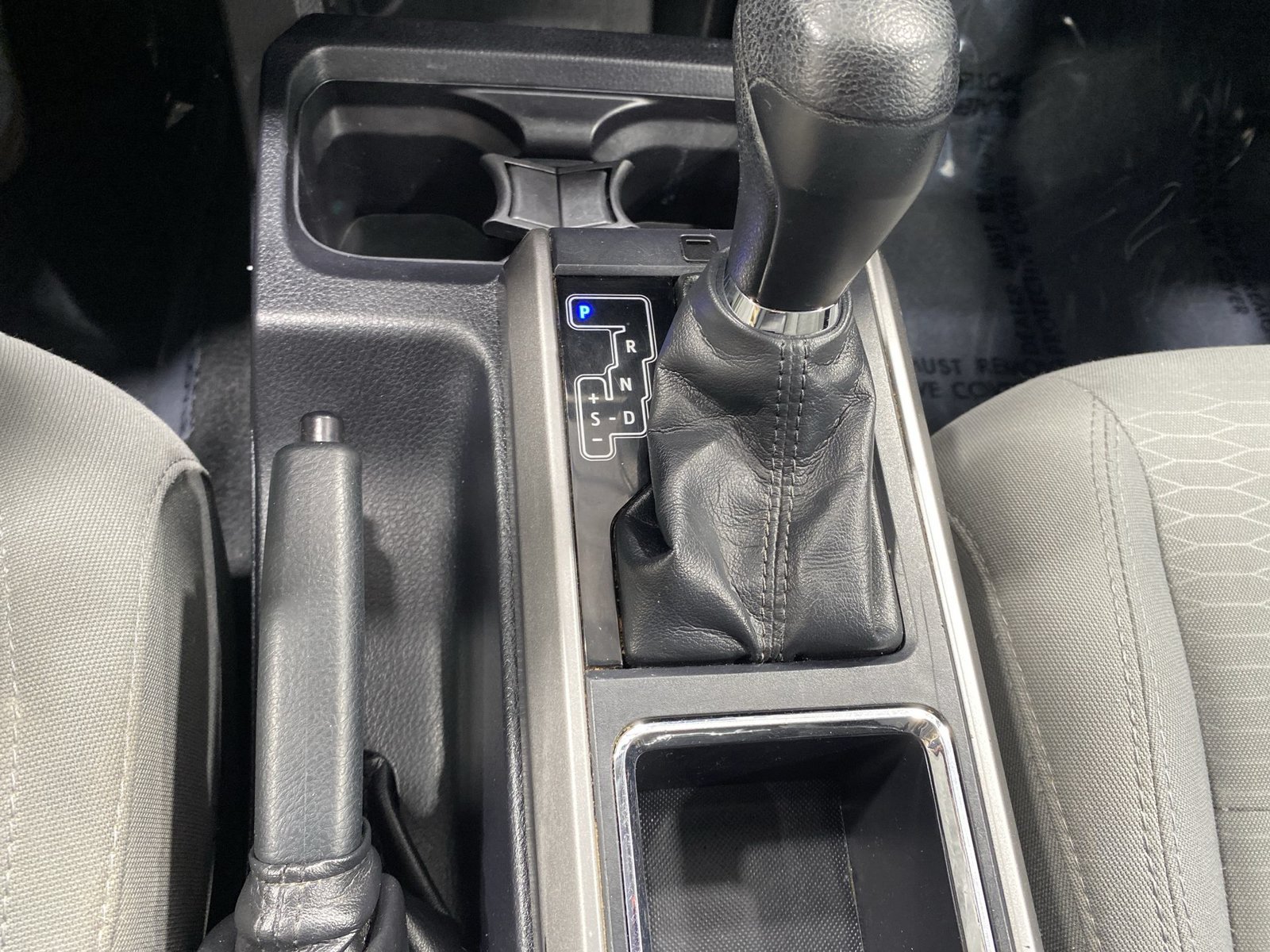 Used 2017 Toyota Tacoma SR5 w/ Tow Package AWD/4WD image 19