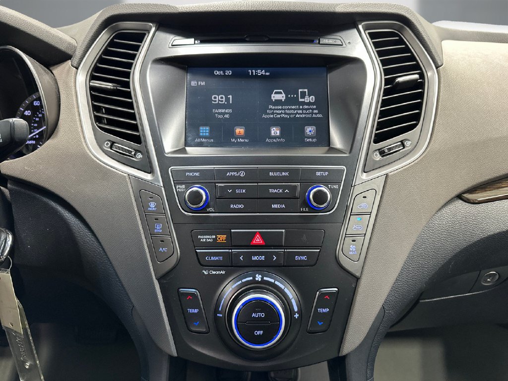 Used 2017 Hyundai Santa Fe SE w/ Cargo Package FWD image 19
