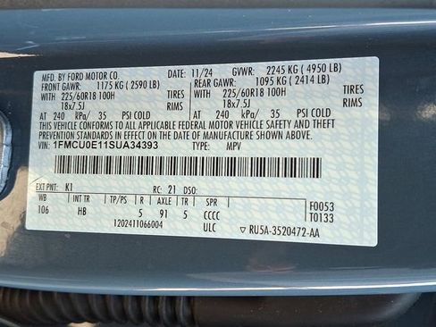 Certified 2025 Ford Escape SE FWD image 28