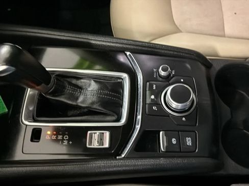Used 2019 MAZDA CX-5 Touring FWD image 11