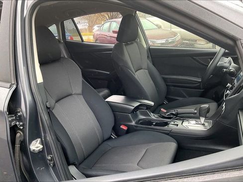 Certified 2023 Subaru Crosstrek 2.0i image 7