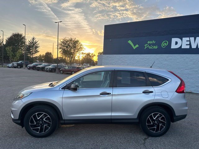 Used 2016 Honda CR-V SE image 2