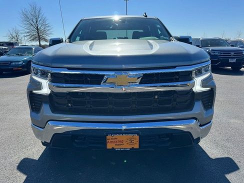 Used 2025 Chevrolet Silverado 1500 LT AWD/4WD image 9