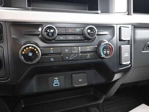 New 2025 Ford F450 XL w/ XL Chrome Package image 14