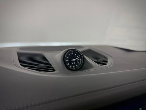 New 2026 Porsche Cayenne image 32