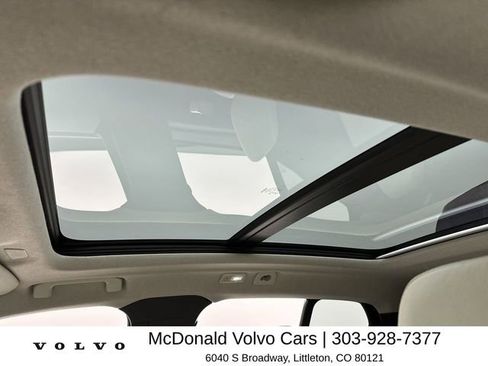 Certified 2023 Volvo XC40 B5 Plus w/ Driver Assist Package AWD/4WD image 22