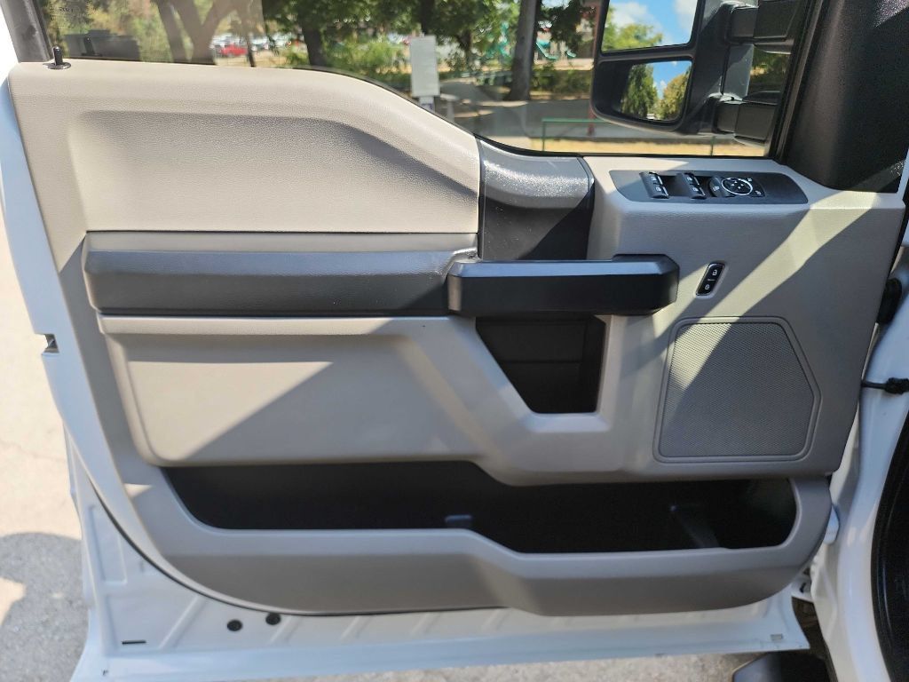 Used 2021 Ford F350 XL w/ Power Equipment Group AWD/4WD image 17