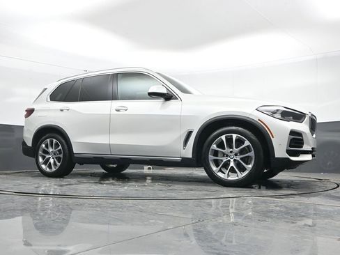 Used 2023 BMW X5 xDrive40i w/ Premium Package image 47