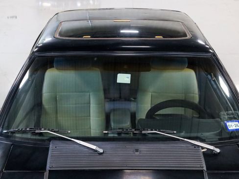 Used 1993 Ford Mustang LX image 7