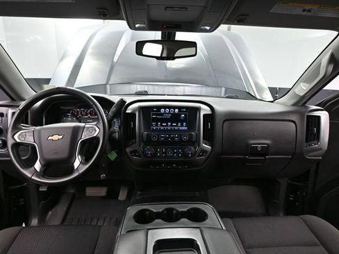 Used 2018 Chevrolet Silverado 1500 LT w/ All Star Edition AWD/4WD image 26