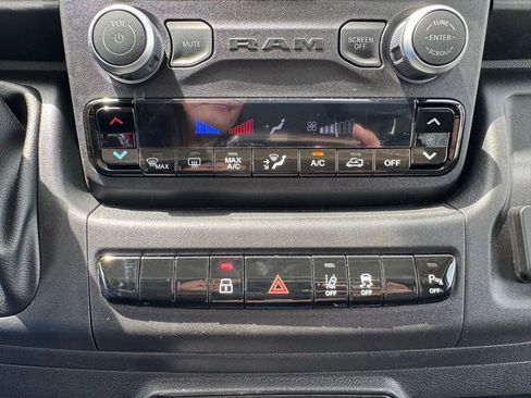 New 2025 RAM ProMaster 3500 w/ Quick Order Package 22G SLT image 7