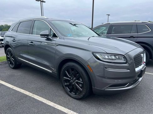 Used 2023 Lincoln Nautilus Reserve w/ Monochromatic Package AWD/4WD image 3