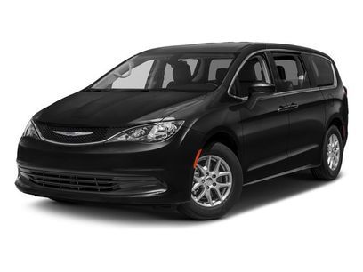 Used 2017 Chrysler Pacifica Touring w/ Tire & Wheel Group