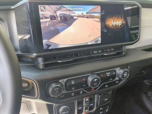 New 2025 Jeep Gladiator Willys image 12