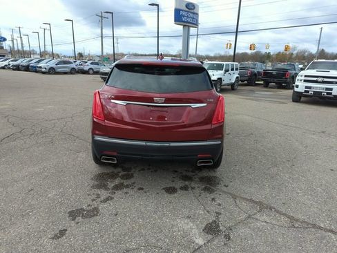 Used 2017 Cadillac XT5 Premium Luxury w/ LPO, Wheel Lock Package FWD image 4