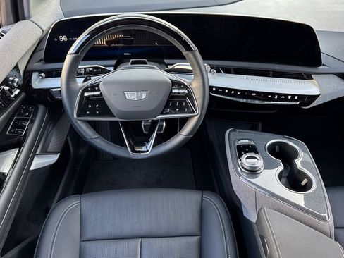 Certified 2025 Cadillac Optiq Sport 2 image 15