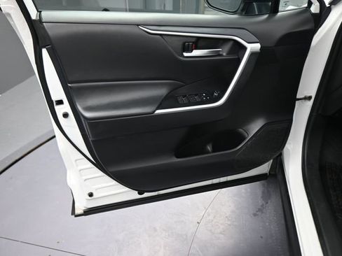 Used 2024 Toyota RAV4 XLE image 43