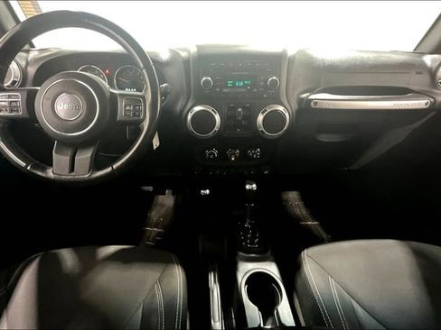 Used 2016 Jeep Wrangler Unlimited Rubicon w/ Dual Top Group image 7