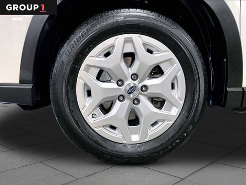 Certified 2023 Subaru Forester AWD/4WD image 11