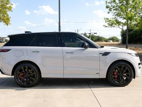 New 2026 Land Rover Range Rover Sport Dynamic SE AWD/4WD image 8