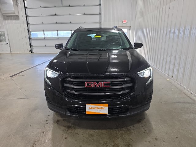 Used 2020 GMC Terrain SLE w/ GMC Pro Grade Package AWD/4WD image 3