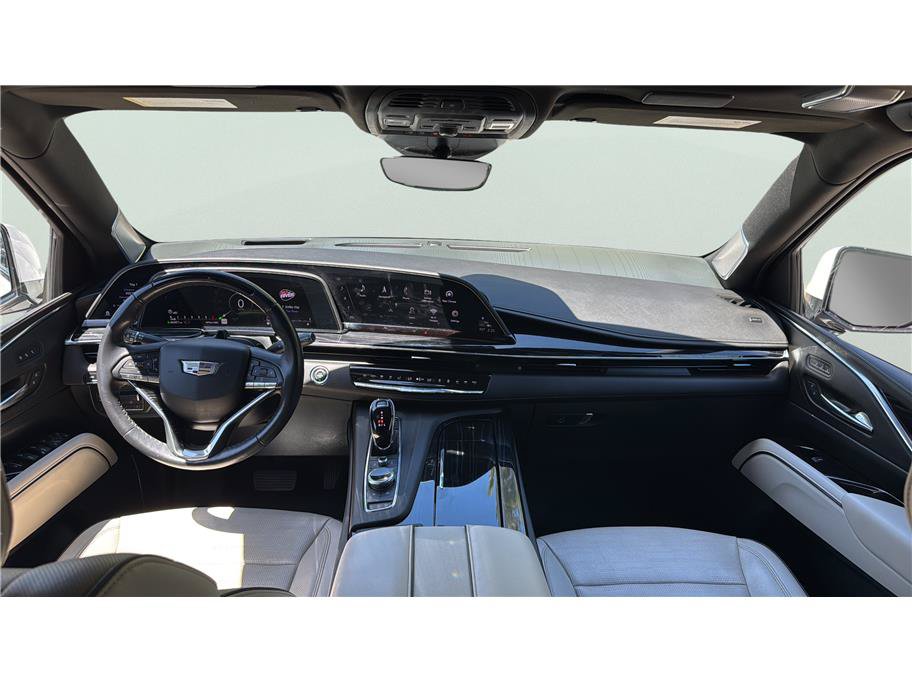 Used 2021 Cadillac Escalade ESV Sport w/ Driver Assist Tech Package AWD/4WD image 18